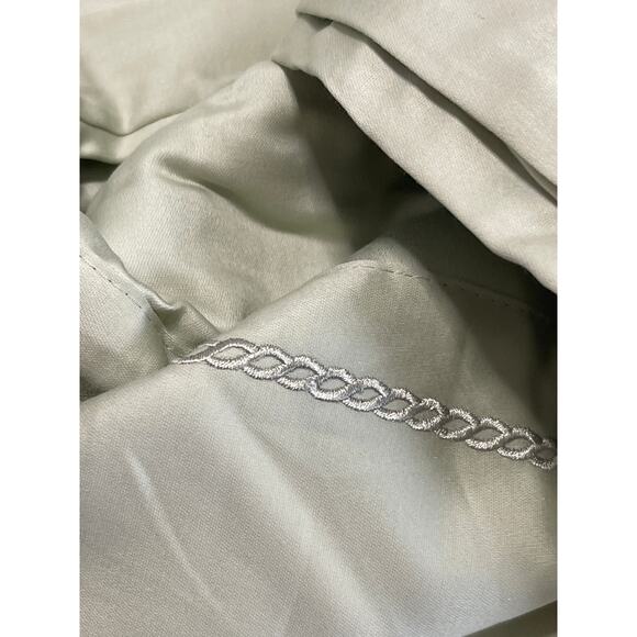 Room & Retreat NWT Egyptian Cotton Pillowcase Pair King Embroidered Pistachio - Picture 4 of 5